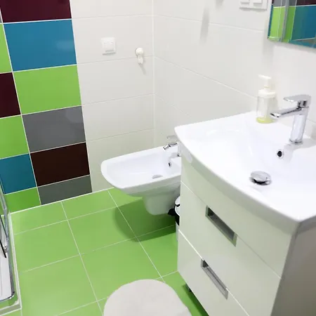 Urocze I Ciche Mieszkanie W Spokojnej Okolicy Apartment Krakow