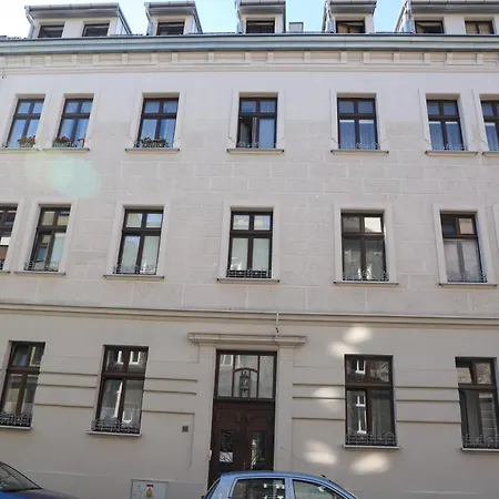 Urocze I Ciche Mieszkanie W Spokojnej Okolicy Apartment