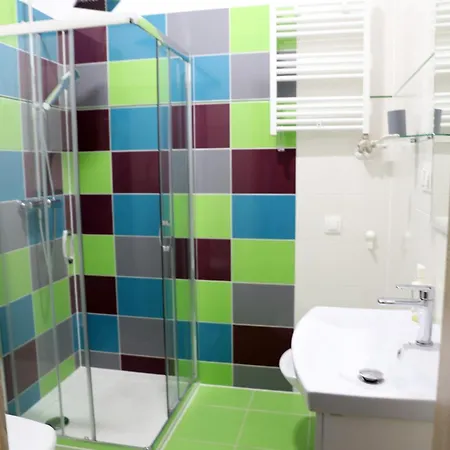 Urocze I Ciche Mieszkanie W Spokojnej Okolicy *