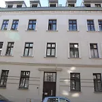 Urocze I Ciche Mieszkanie W Spokojnej Okolicy Lejlighed